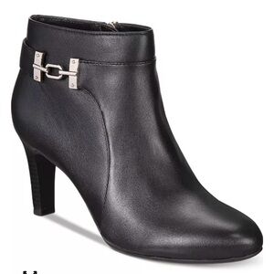 Bandolino Black Vegan Leather Lappo Side Zip Booties Chain Detail Women’s Sz 9M